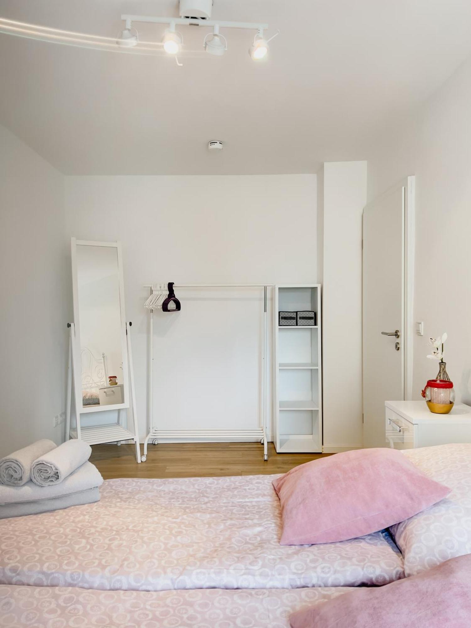 Schoene Helle & Gemuetliche Wohnung In Altstadtnaehe Erfurt Chambre photo